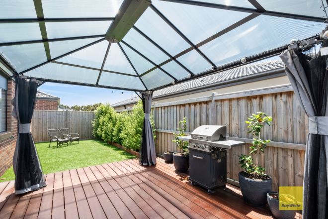 21 Everton Crescent, Charlemont VIC 3217