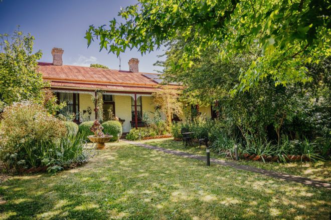 58 - 60 Raglan Street, Daylesford VIC 3460