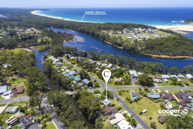 25 Oak Avenue, Lake Tabourie NSW 2539