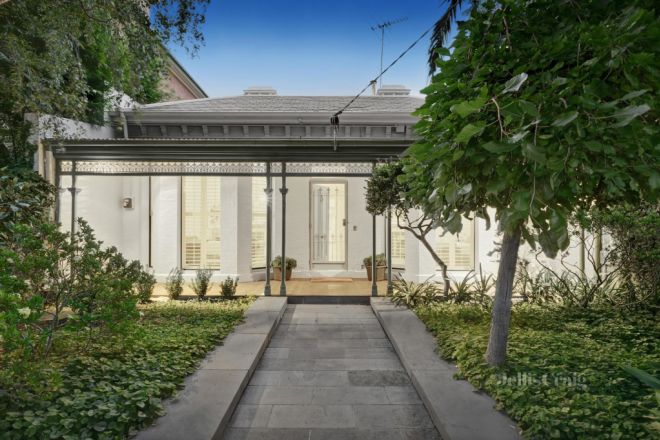 30 Robe Street, St Kilda VIC 3182