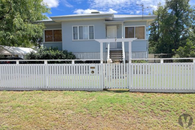 7 Lovell Street, Roma QLD 4455