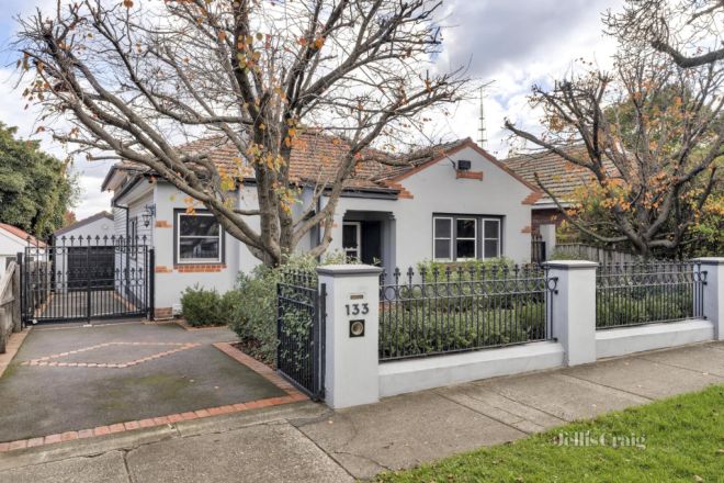 133 Melville Road, Pascoe Vale South VIC 3044