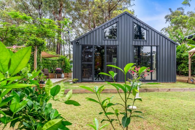2 Monsoon Street, Russell Island QLD 4184