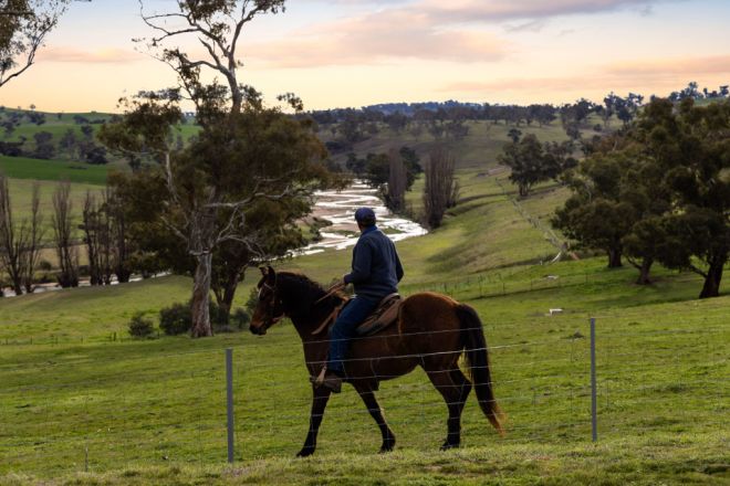 "Garratt" 597 Garratt Road, Jugiong NSW 2726