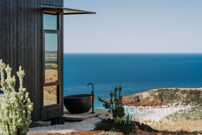 Wander Pods/6208 North Coast Road, Middle River SA 5223