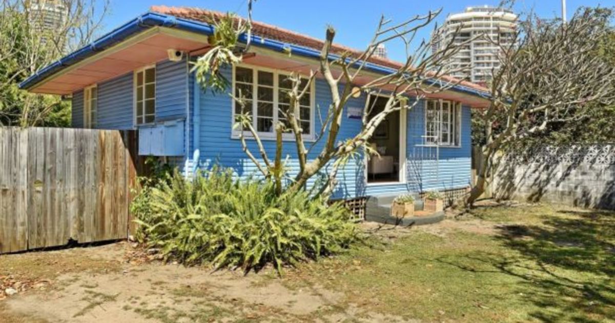 Gold Coast’s £50 beach shack sells for 1.3 million at auction