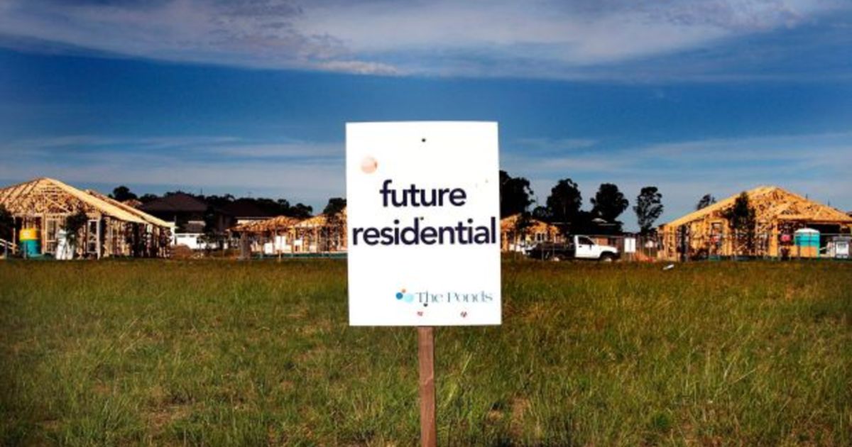 Land estates in Melbourne plagued by delays, pushing up prices and putting buyers at risk