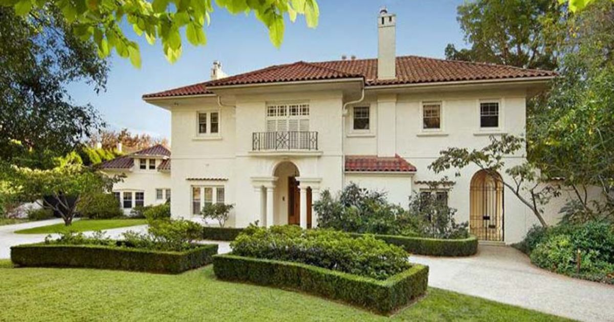 Toorak mansion for sale but keeping its secrets