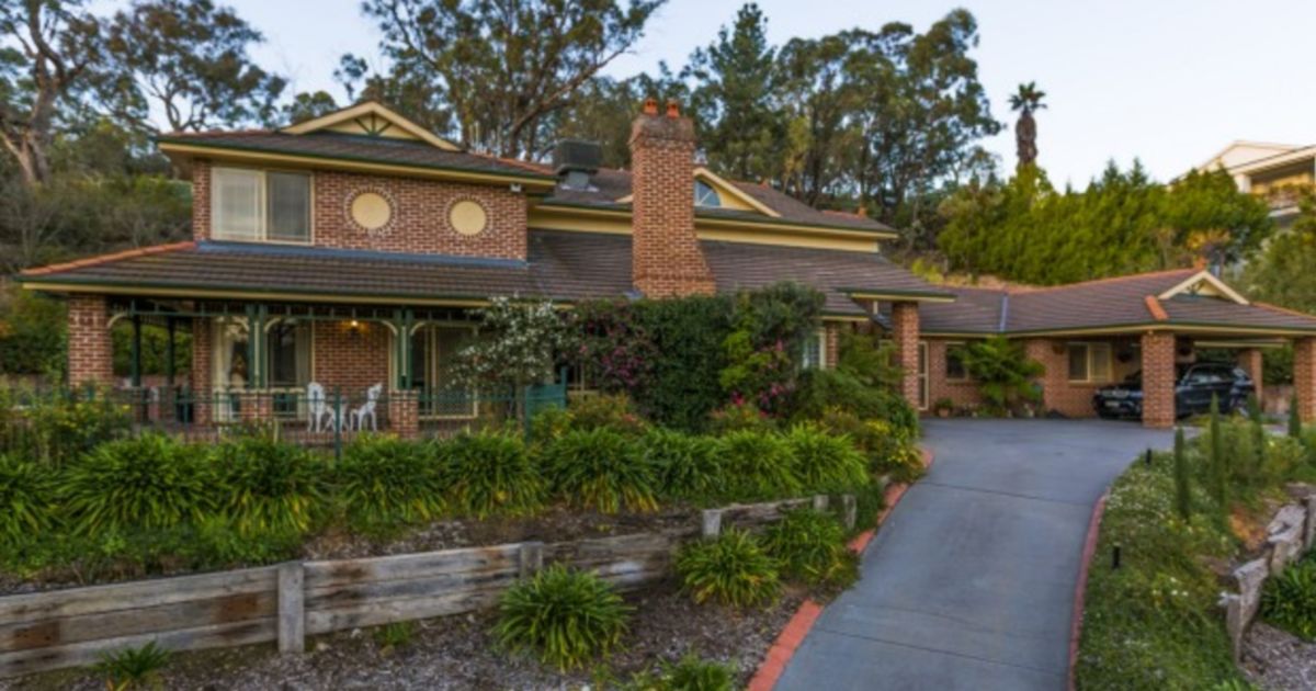 Canberra’s resort style houses a holiday at home with bar, pool and spa