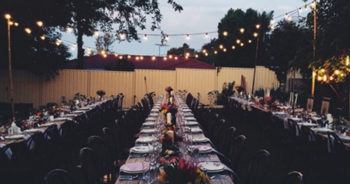 Don T Pay For A Venue Five Reasons To Have A Backyard Wedding