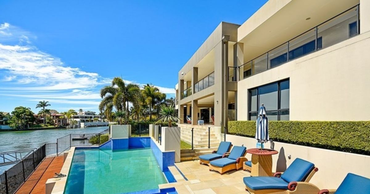 The millionaires in competition over the most expensive homes on the