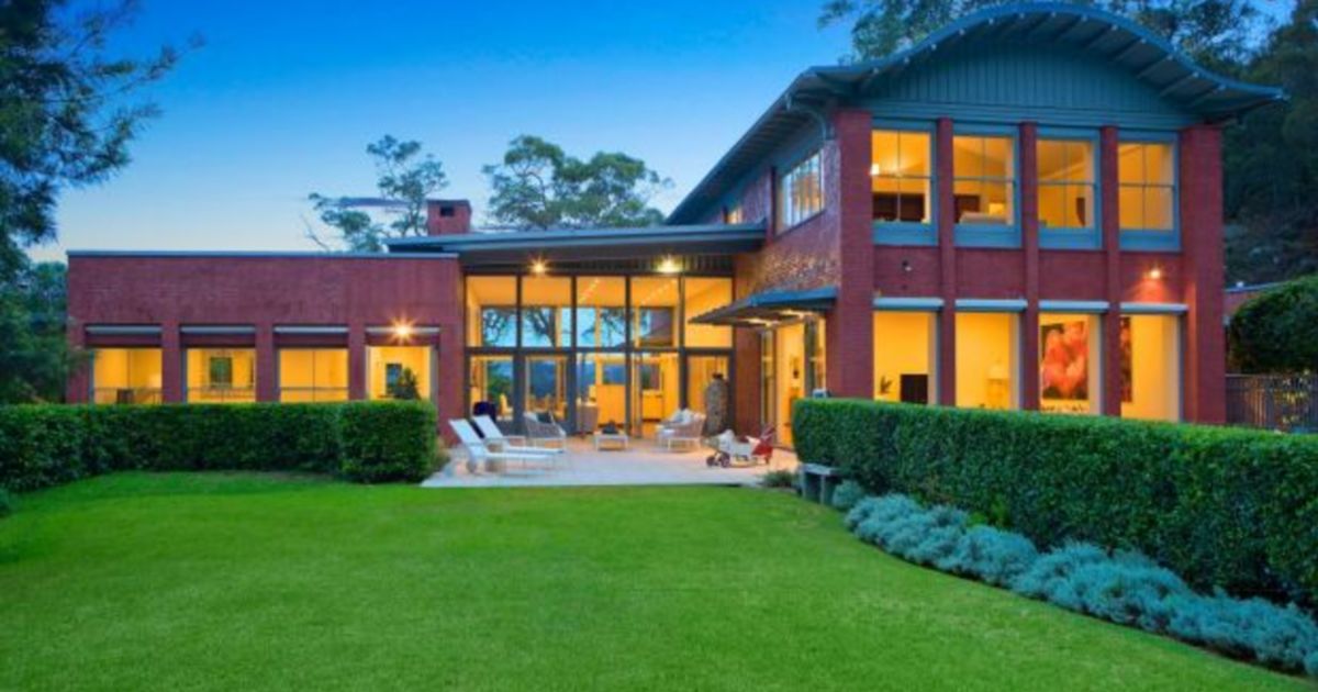 Wife Of Cpa Director Richard Petty Buys 13 Million Castle Cove Estate Neerim Park