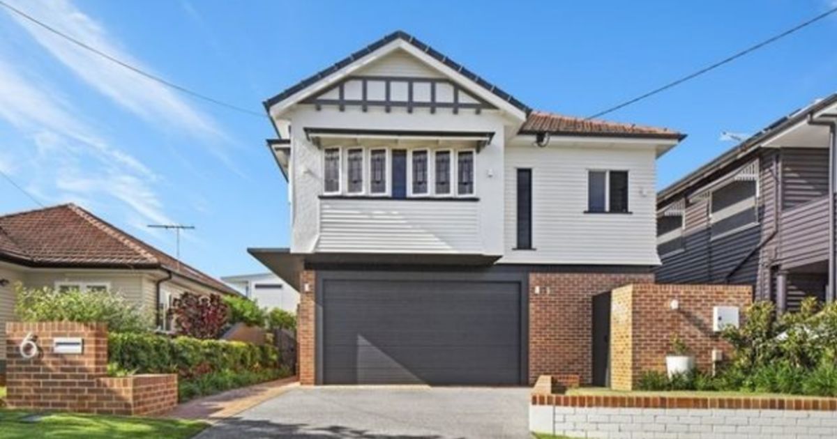 Balmoral home by Brisbane’s best architect sells for nearly 2m