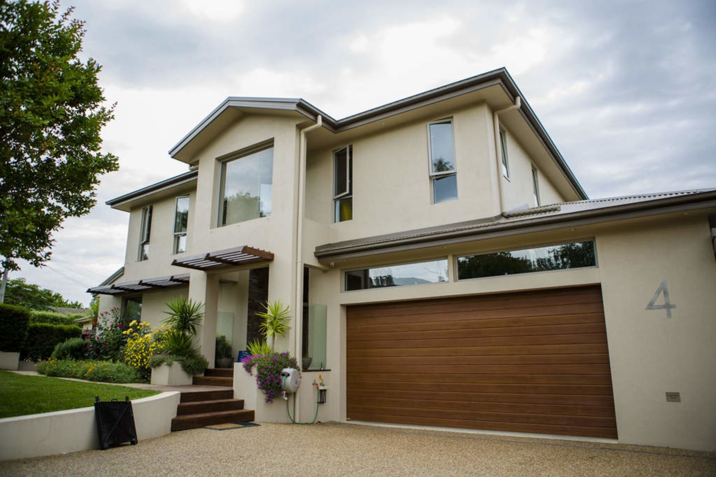 Strong sales made on a solid Canberra auction day