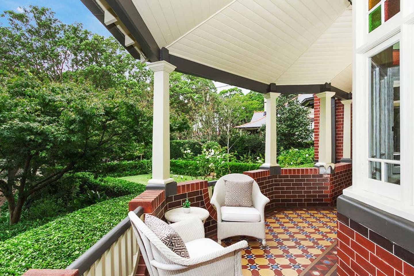 House in Appian Way Burwood for sale