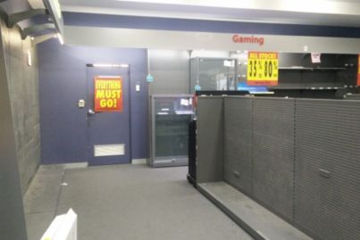 'It's depressing': Dick Smith employees and customers document the chain's demise
