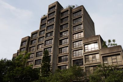 Sirius question: Should Sydney's most controversial building stay or go?