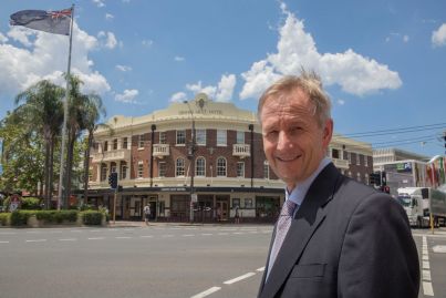 Big property players look to US for refinancing