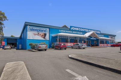 Investors chase big-name tenants in first commercial auctions of the year