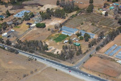 Sale of land near future Badgerys Creek Airport sets 'benchmark' of $1m an acre