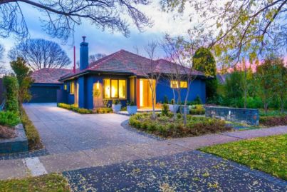 Griffith TARDIS-like home snapped up at auction
