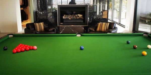 Moving And Storing Billiard Tables - How Much Does A Pool Table Weigh In Kg Moving And Storing Billiard Tables - How Much Does A Pool Table Weigh In Kg