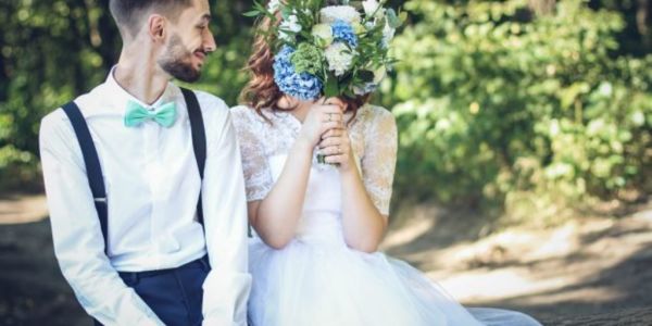 can you buy a house with someone without being married