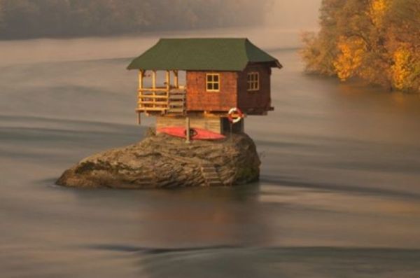 These Isolated Houses Are Perfect For Introverts