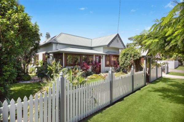 Sydney Property Get Out Of Town To Ballina Sapphire Beach Leura