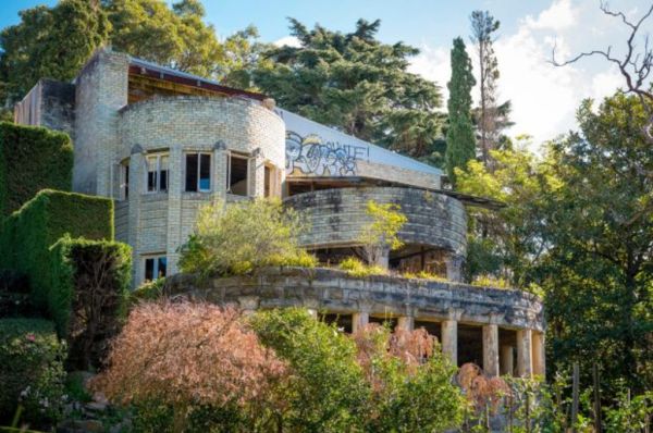 Abandoned Mosman Mansion Morella Could Sell For 8 Million At Auction