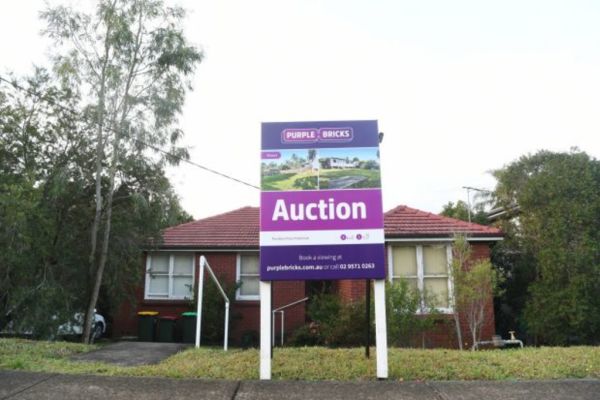 How Does Purplebricks Work >> Eyes On Flat Fee Real Estate Agency Purple Bricks As It How Does Purplebricks Work >> Eyes On Flat Fee Real Estate Agency Purple Bricks As It