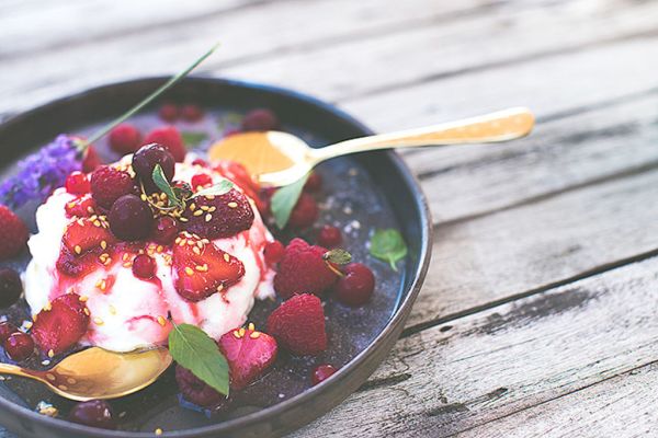 The Best Edible Flowers To Use In Your Cooking