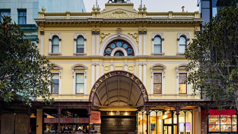 Shop on Melbourne s Bourke Street mall expected to fetch 30m
