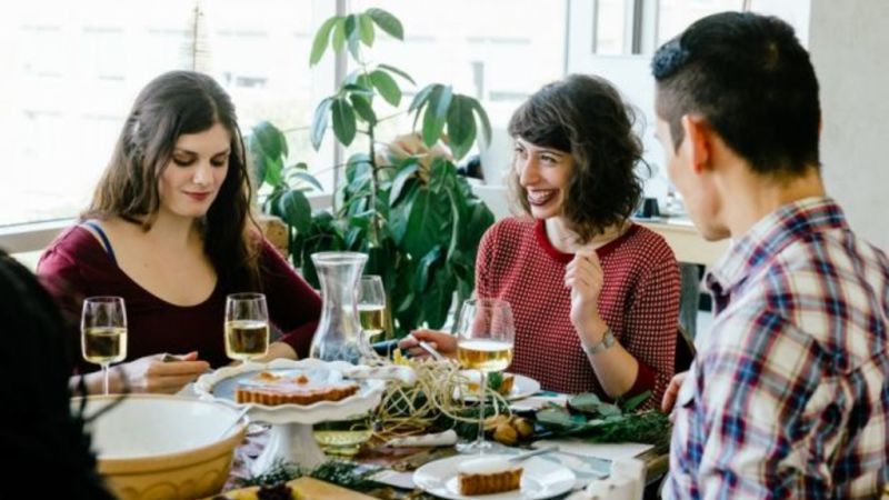 Never Break This Timing Rule When Hosting A Dinner Party