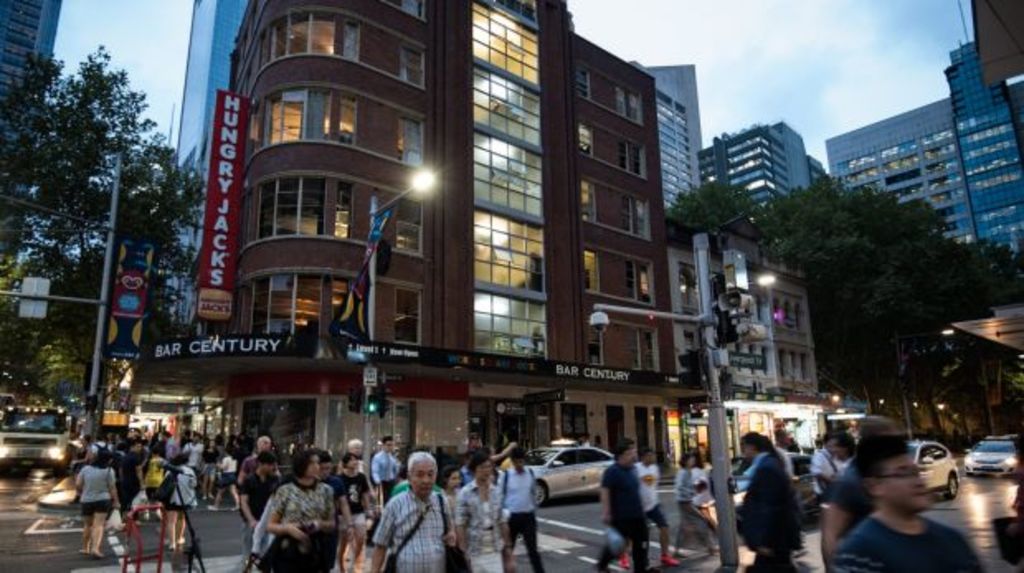 Bar Century set to close as Sydney lockout laws blamed in part for downturn in trade