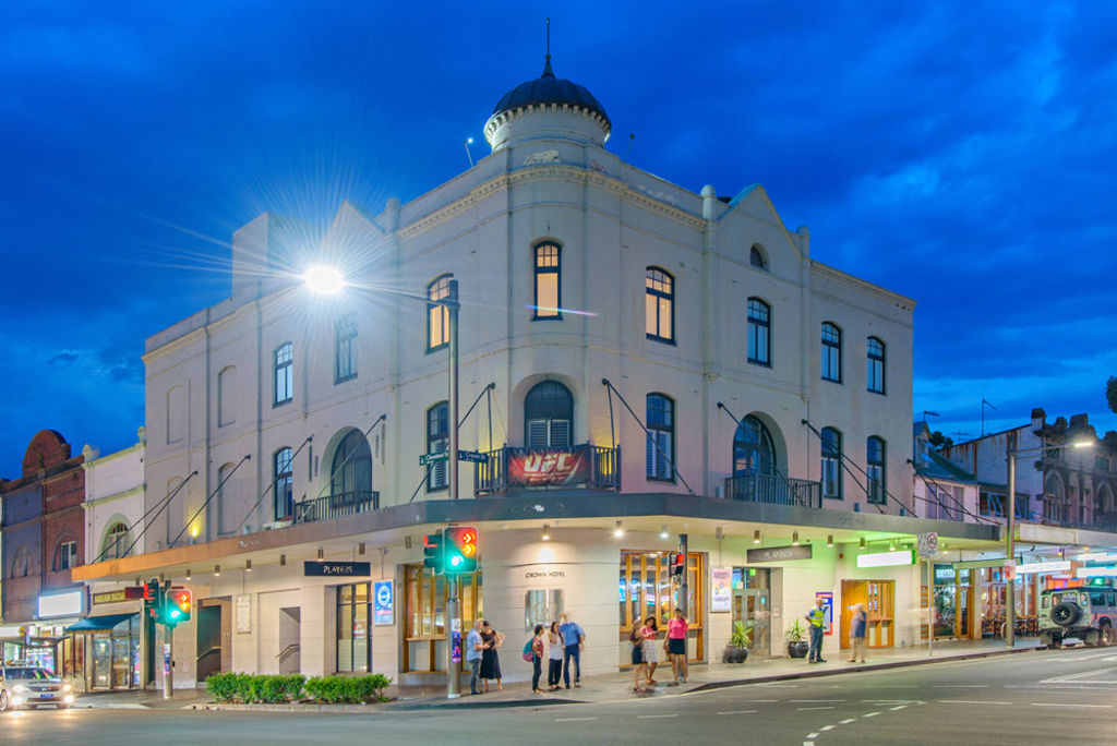 Lantern's $206m pub sales deliver frothy return