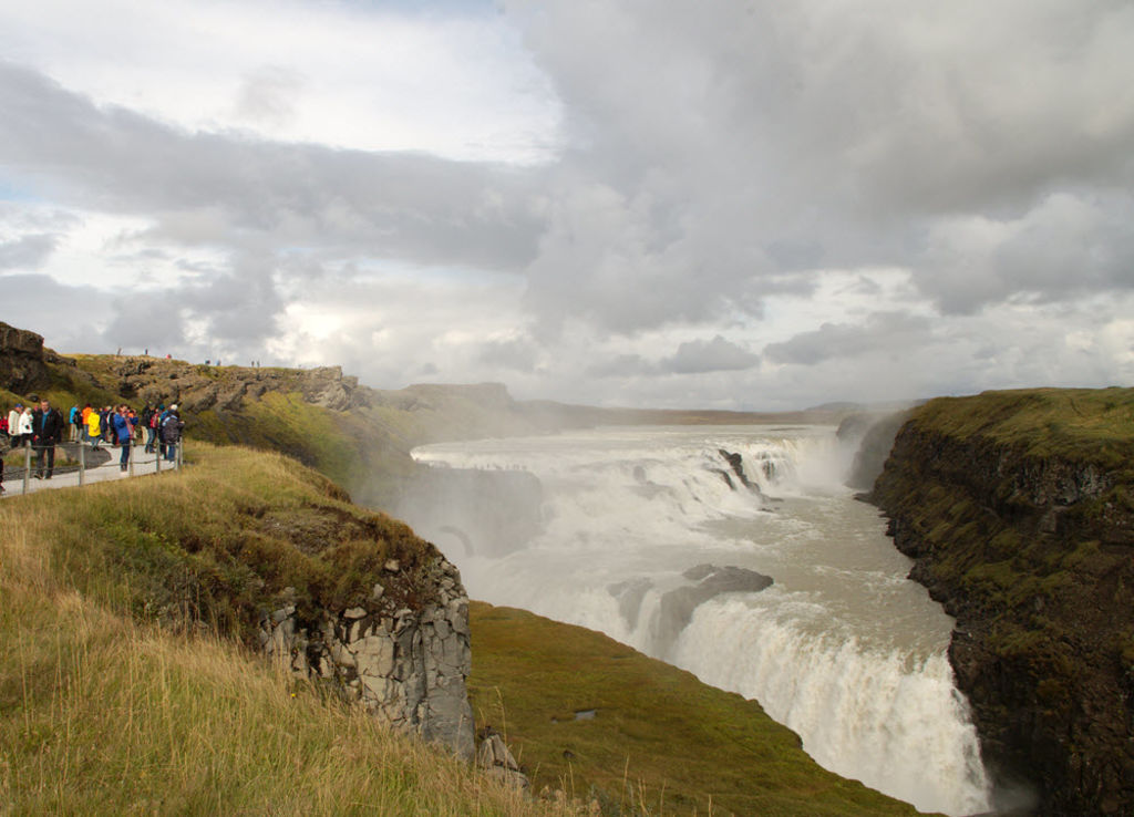 Iceland plans to shut the door on Chinese investors, again