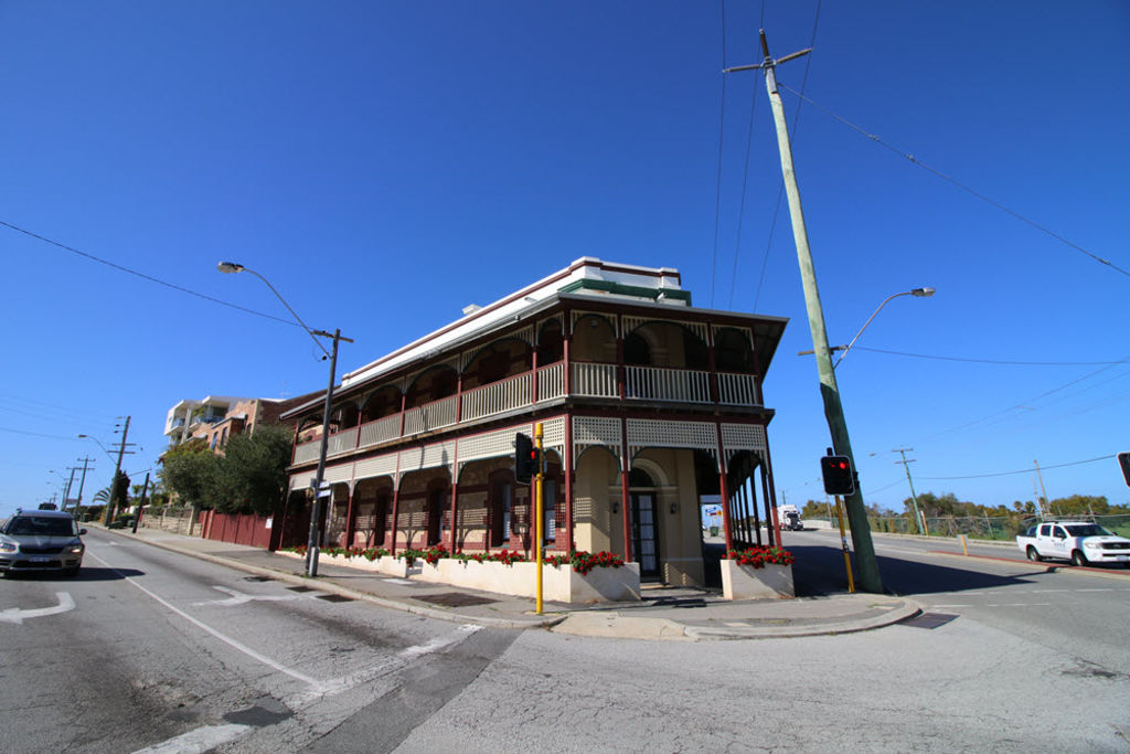South Fremantle’s historic Newmarket Hotel now a home for aspiring ballerinas