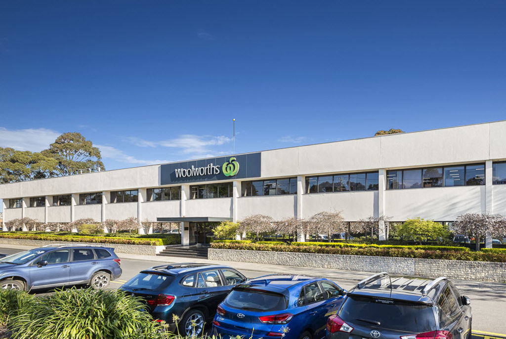 Growthpoint to sell $100m Woolworths distribution centre in Melbourne