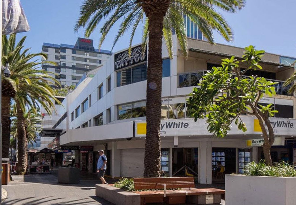 Tiny four-square-metre Gold Coast cool room expected to fetch hot price