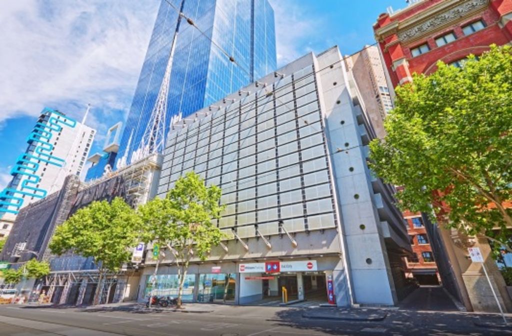 Neighbours battle for Dexus carpark on Flinders Street