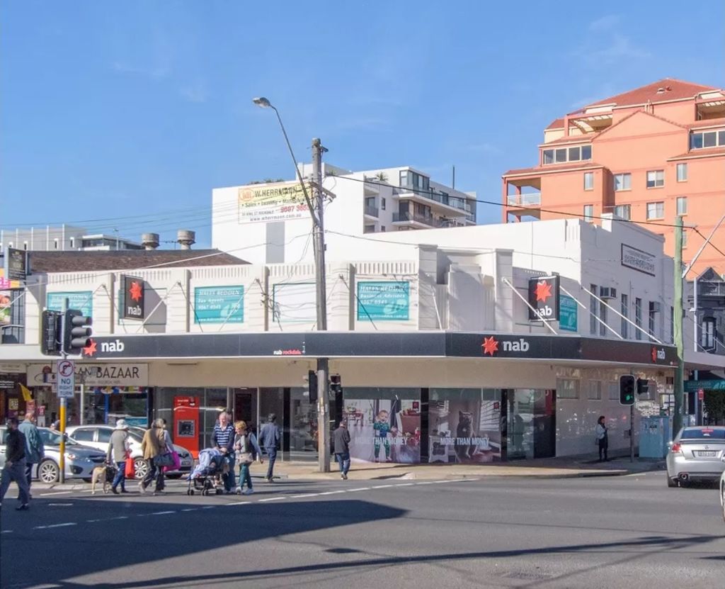 "Aggressive" bidding pushes price of Rockdale retail site to more than $5.5 million