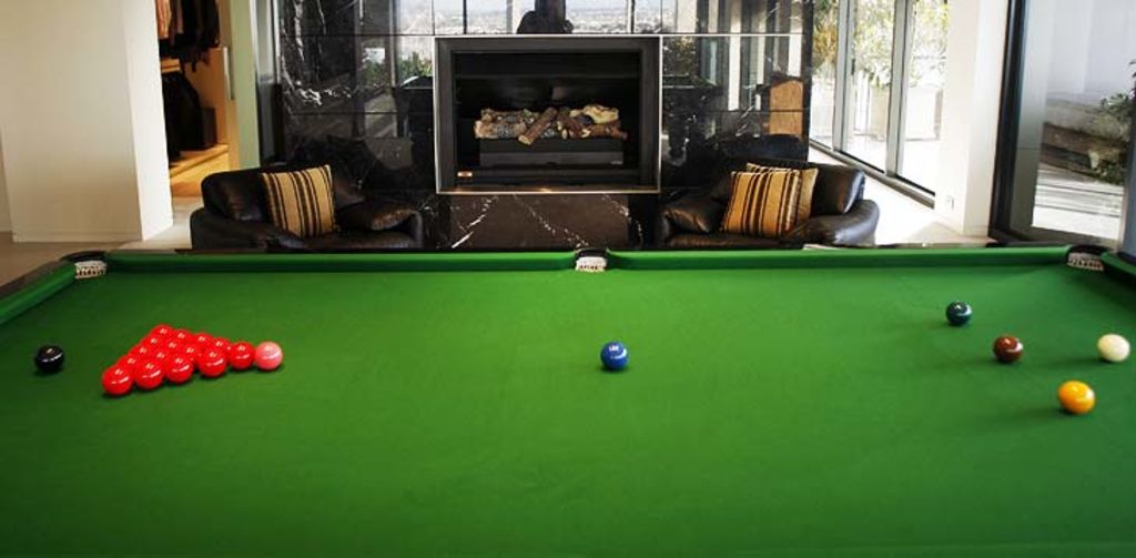 Moving And Storing Billiard Tables - How To Move A Snooker Table