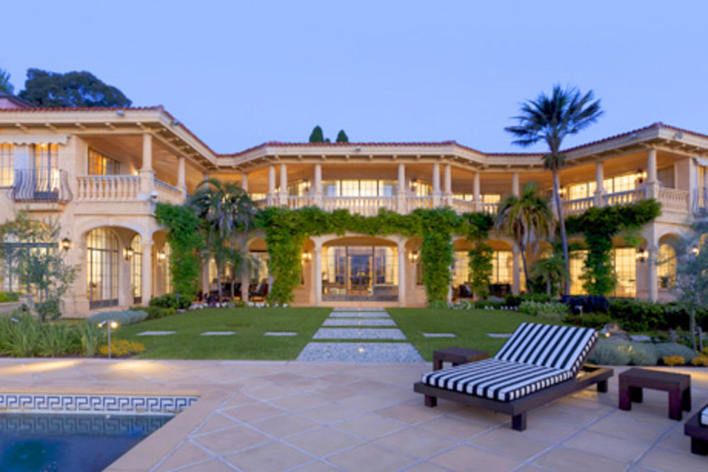 From Glitz To Glamour Shaun bonétt is an australian entrepreneur and property developer who currently serves as the chief executive officer of precision group. from glitz to glamour