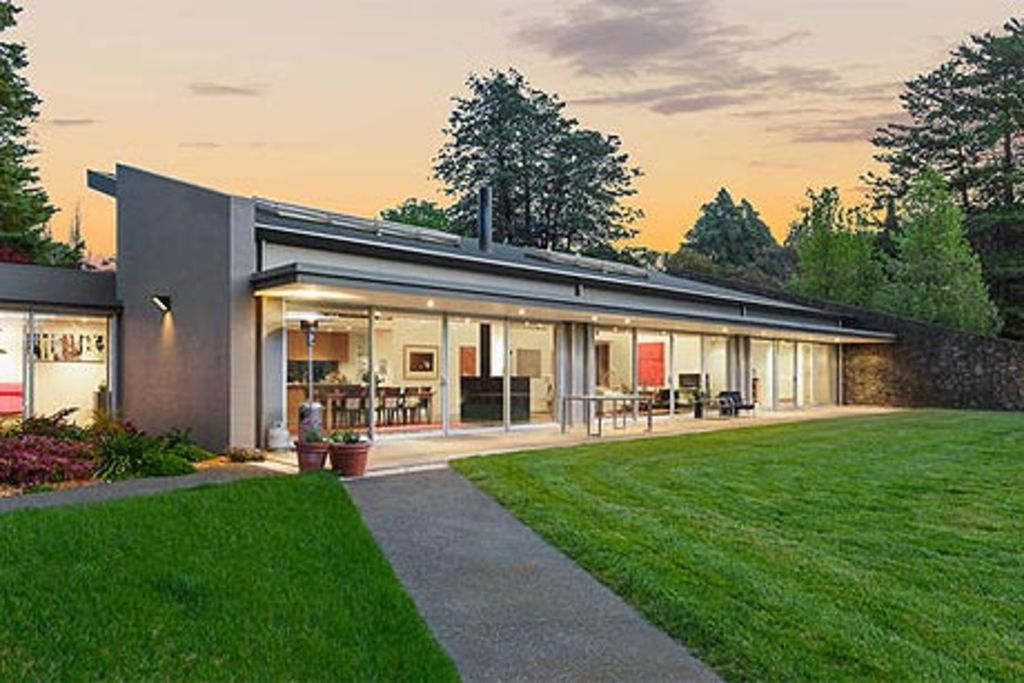 Mugga Way still Canberra's most expensive street to buy on