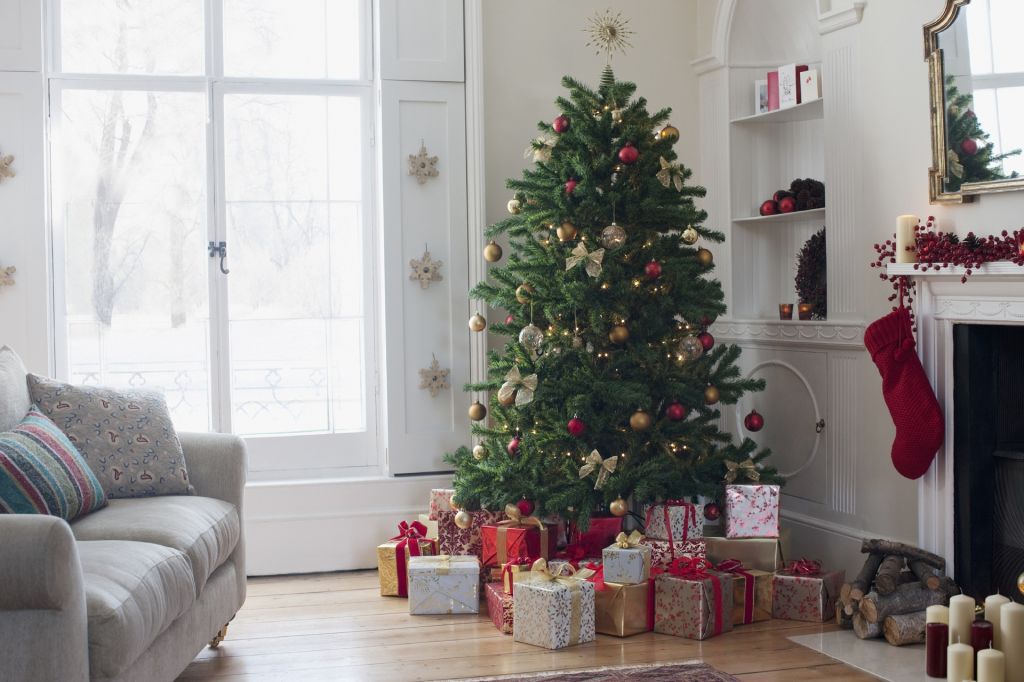Need Christmas decor ideas? These 12 homes are decked for the holidays