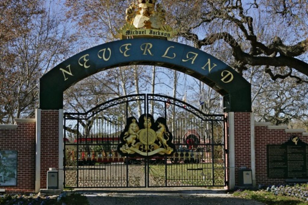 Michael Jackson's Neverland could be yours for $100 million