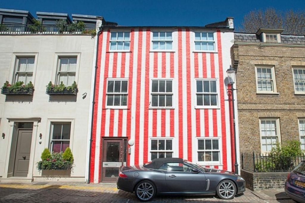 London homeowner takes colourful revenge over planning dispute