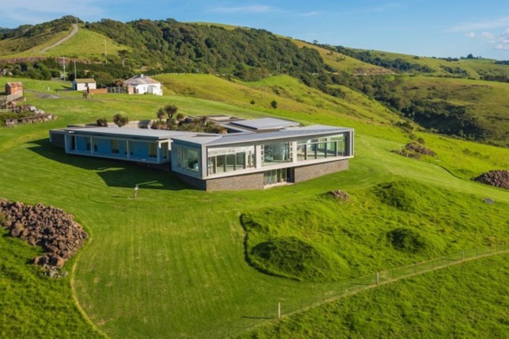 $7.5m+ for a trophy home? It's yours, on the South Coast