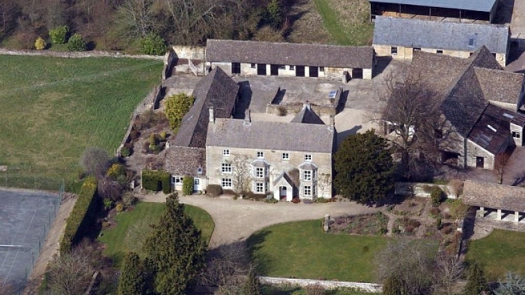 Liz Hurley sells Cotswold home for 19 million